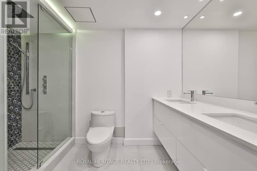 801 - 10 Torresdale Avenue — photo 29 of 40