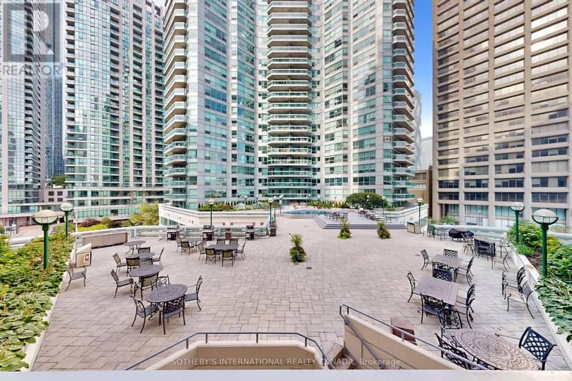 414 - 10 Queens Quay W — photo 35 of 40