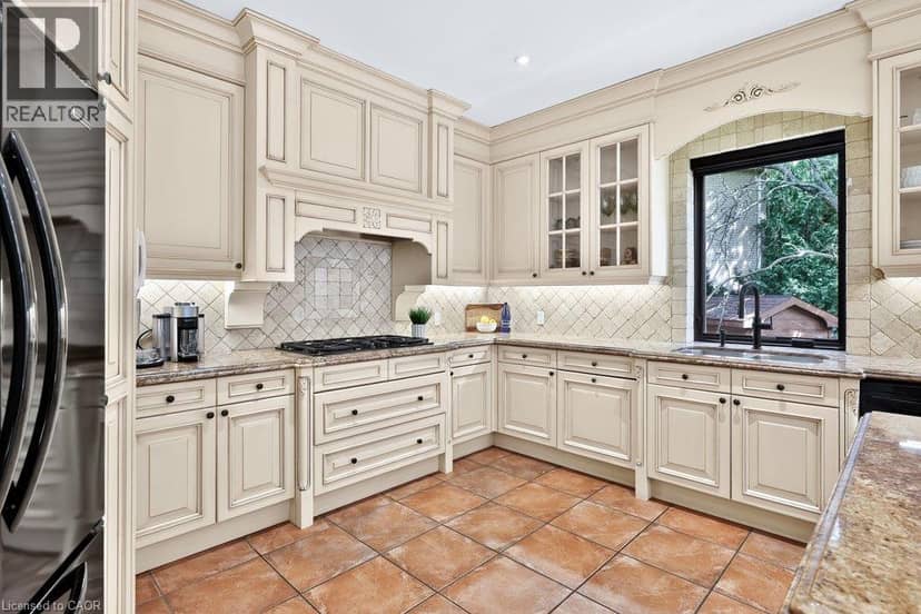 324 OAKRIDGE Court — photo 12 of 40