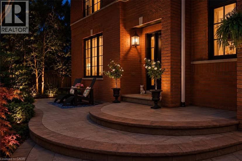 324 OAKRIDGE Court, Oakville, photo 3