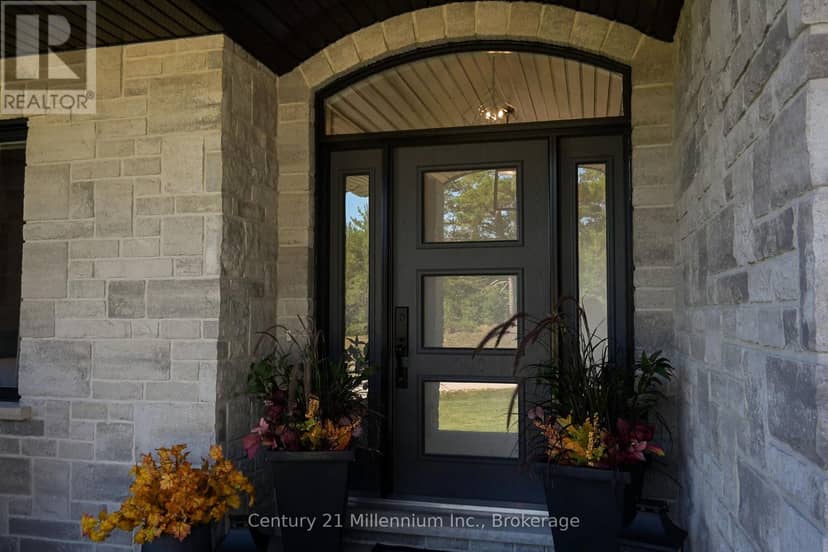 150 Louise Creek Crescent — photo 10 of 40