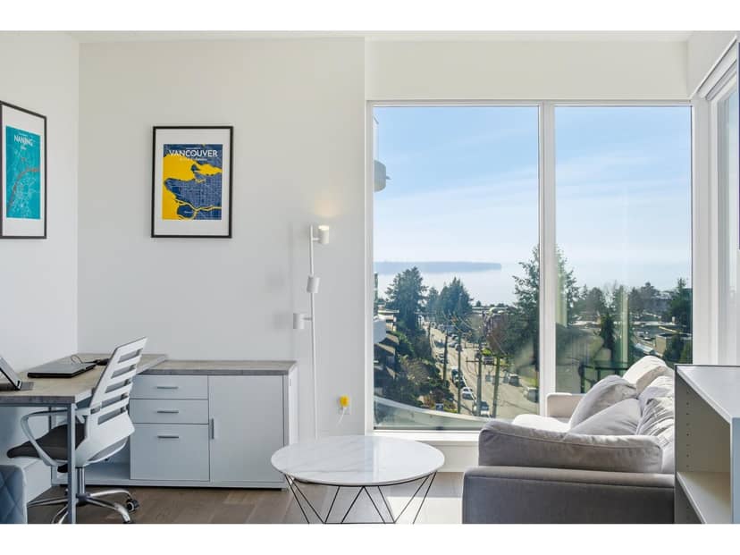602 1500 MARTIN STREET, White Rock, photo 3