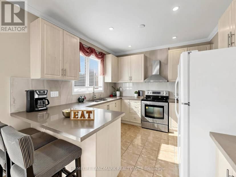 35 Sanderson Road — photo 12 of 40