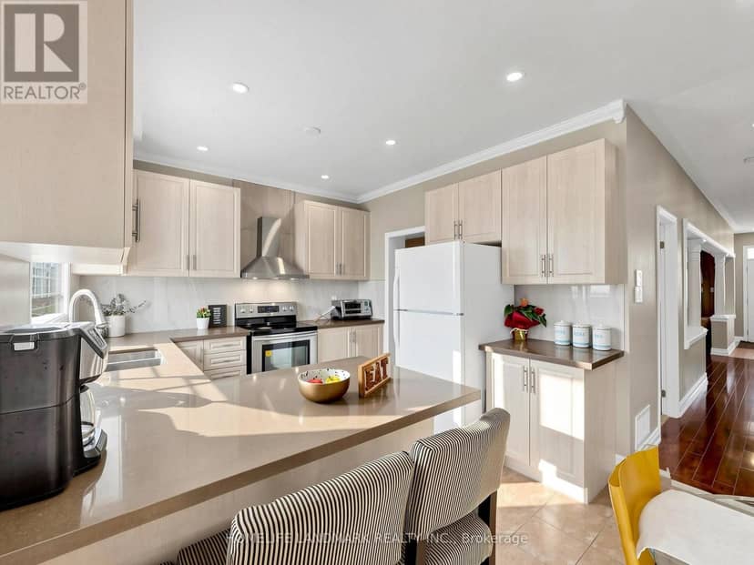 35 Sanderson Road — photo 14 of 40