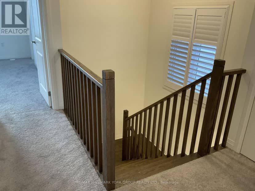 40 - 24 Hughes Lane — photo 14 of 23