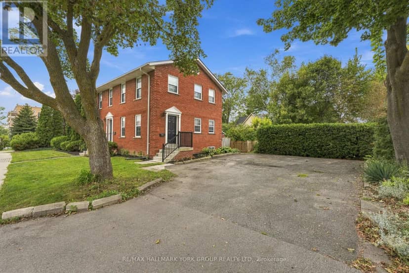 52 Centre Street, Aurora, photo 4