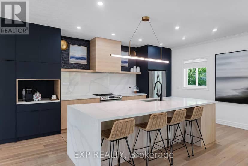 256 Old Mosley Street — photo 7 of 40