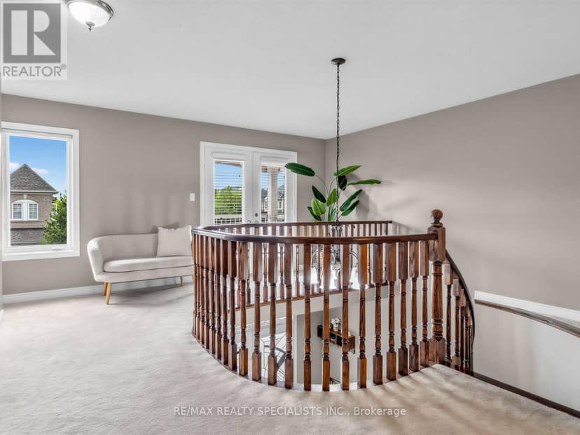 491 Willmott Crescent — photo 17 of 36