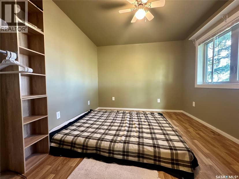 709 2nd STREET — photo 14 of 36