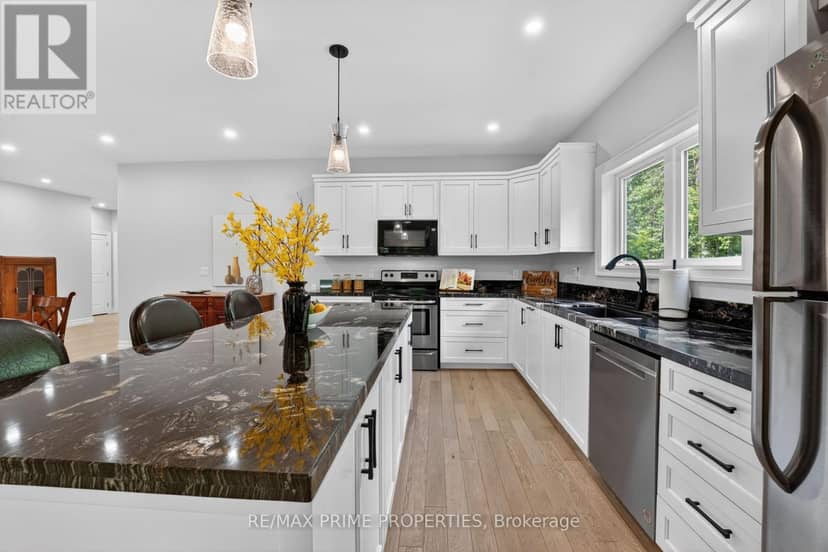 133 Stanley Road — photo 12 of 40