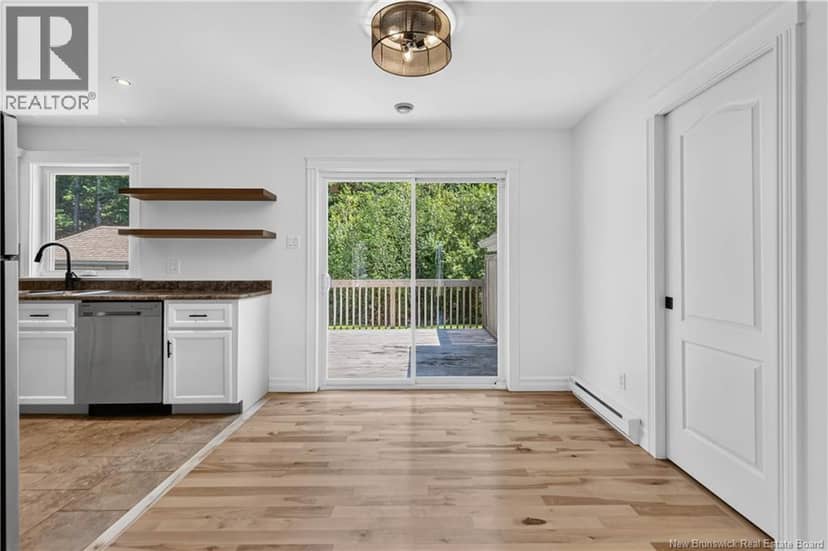 124 Rouse Street — photo 11 of 40