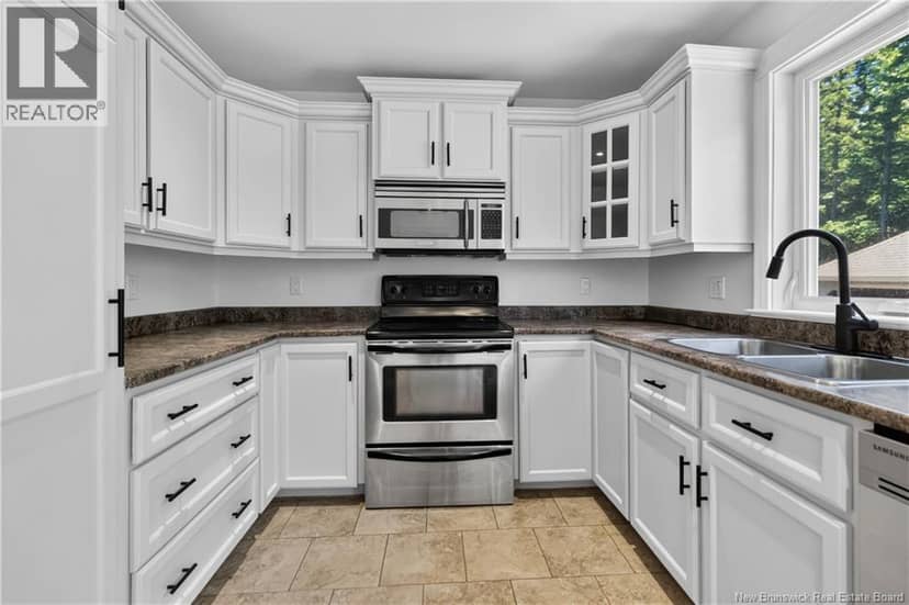 124 Rouse Street — photo 14 of 40