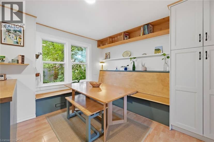 174 BEECH Street — photo 10 of 38