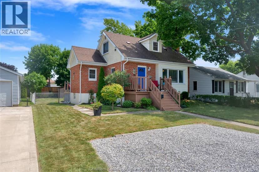 94 Dundas STREET, Wallaceburg, photo 3