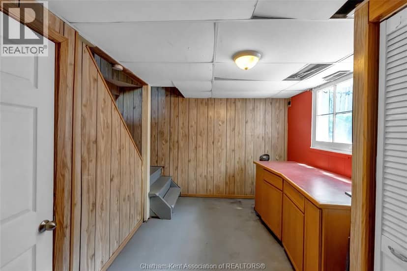 94 Dundas STREET — photo 33 of 40
