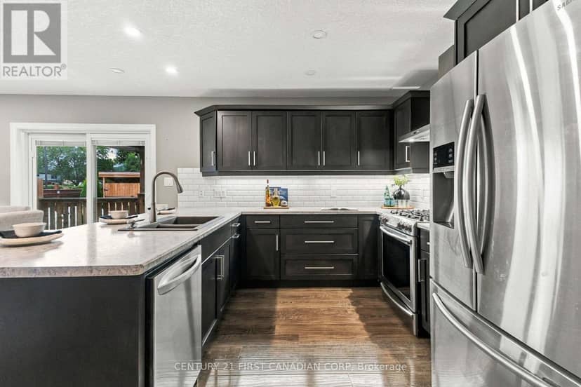 12 Glenwood Street — photo 11 of 38