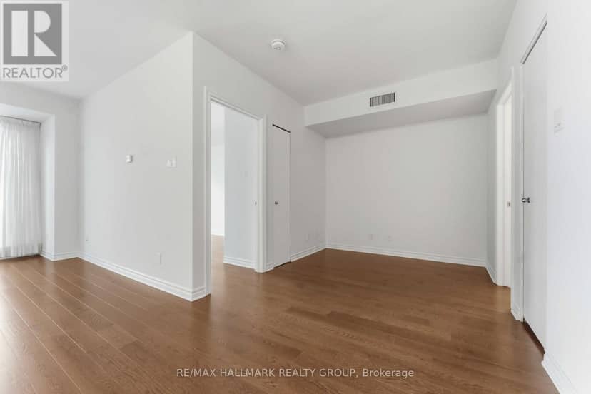1902 - 234 Rideau Street — photo 7 of 29