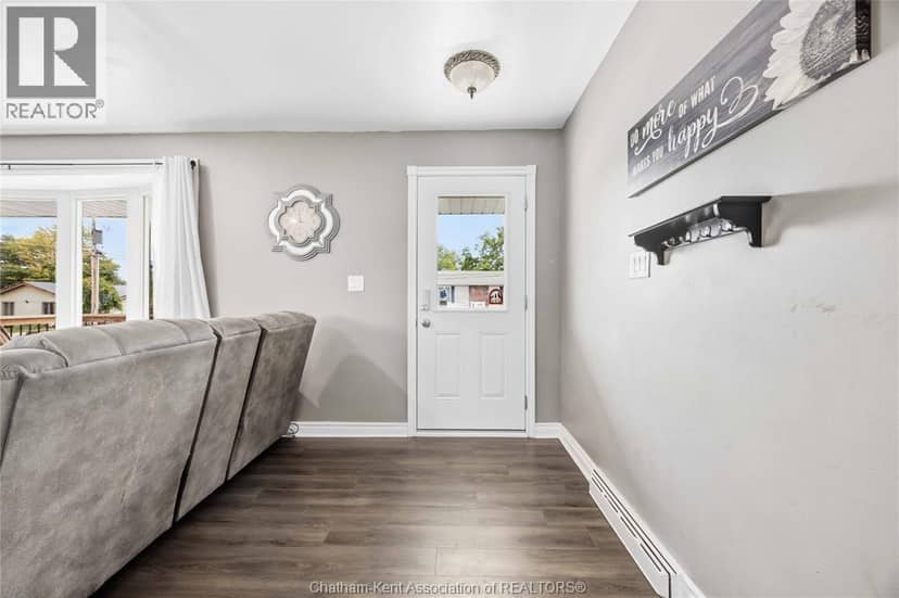 6 York STREET, Lambton Shores, photo 2