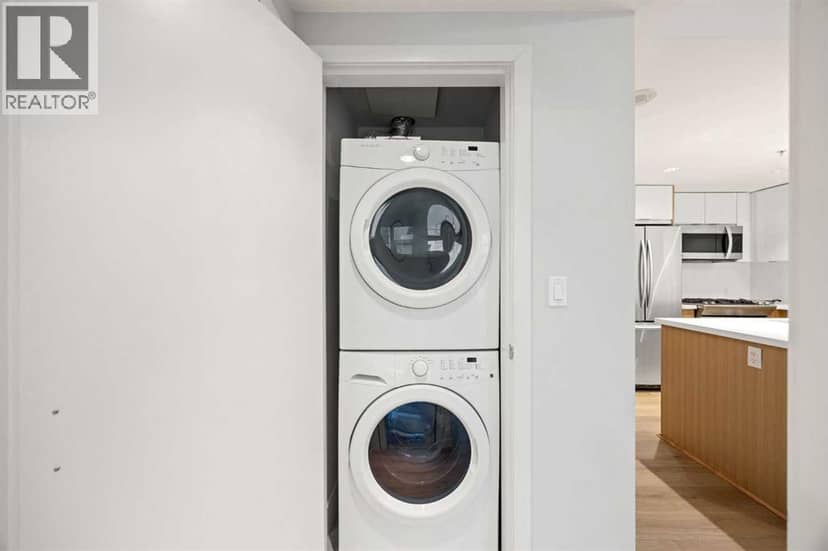 206, 519 Riverfront Avenue SE — photo 21 of 36
