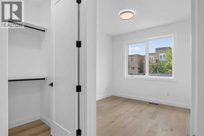 525 32 Street NW — photo 21 of 40