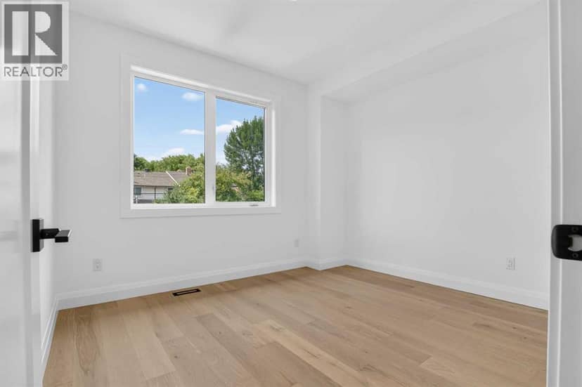 525 32 Street NW — photo 19 of 40