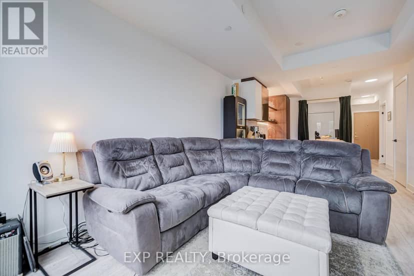 211 - 1285 Queen Street E — photo 6 of 24