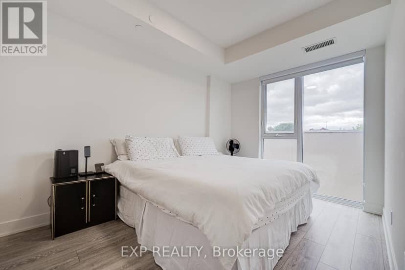 211 - 1285 Queen Street E — photo 8 of 24