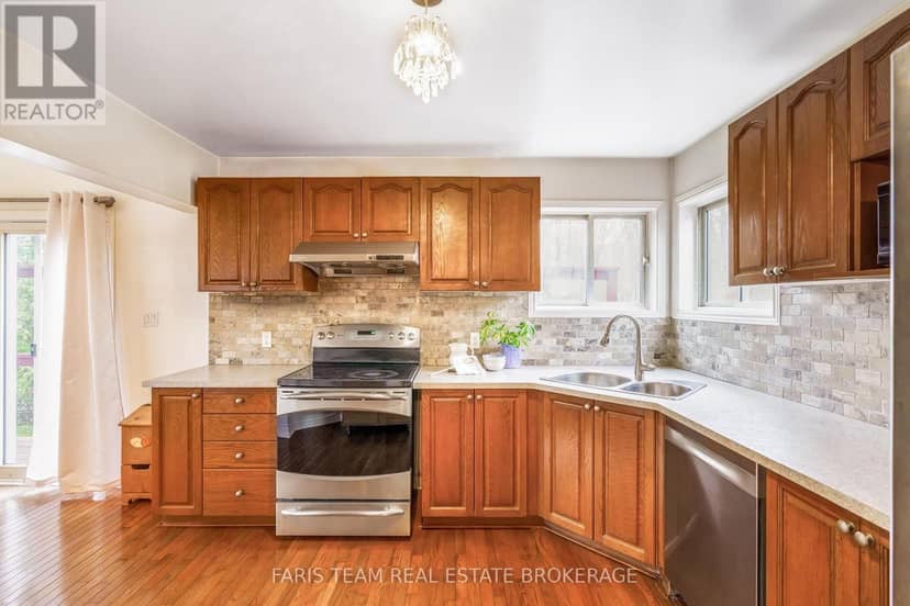2720 Ireton Street — photo 4 of 28
