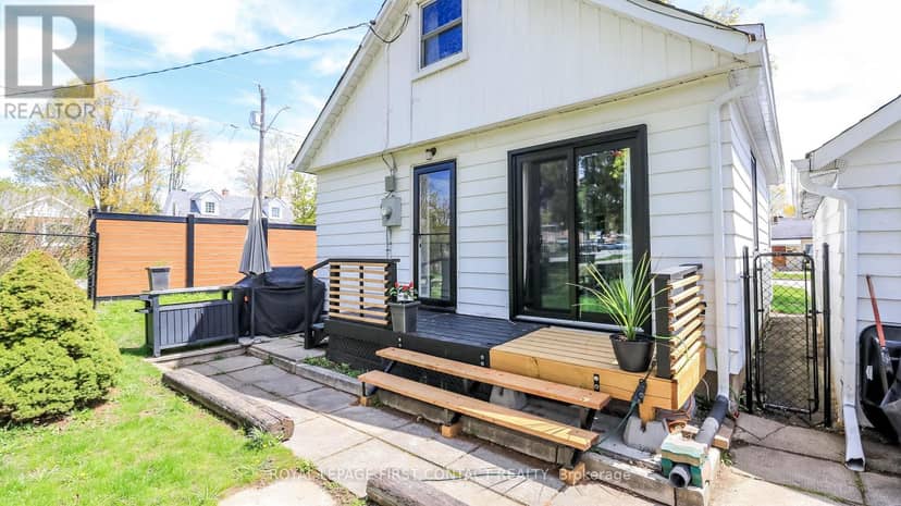 181 Napier Street — photo 30 of 40