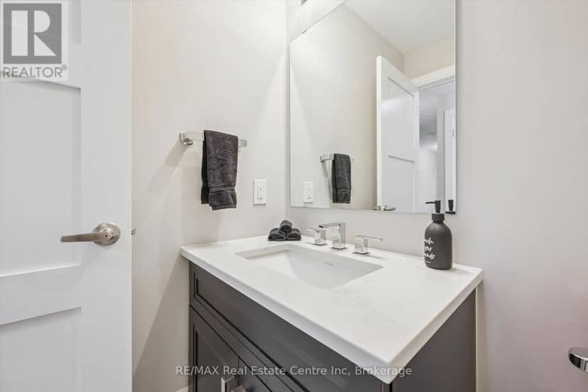 806 - 73 Arthur Street S — photo 25 of 40