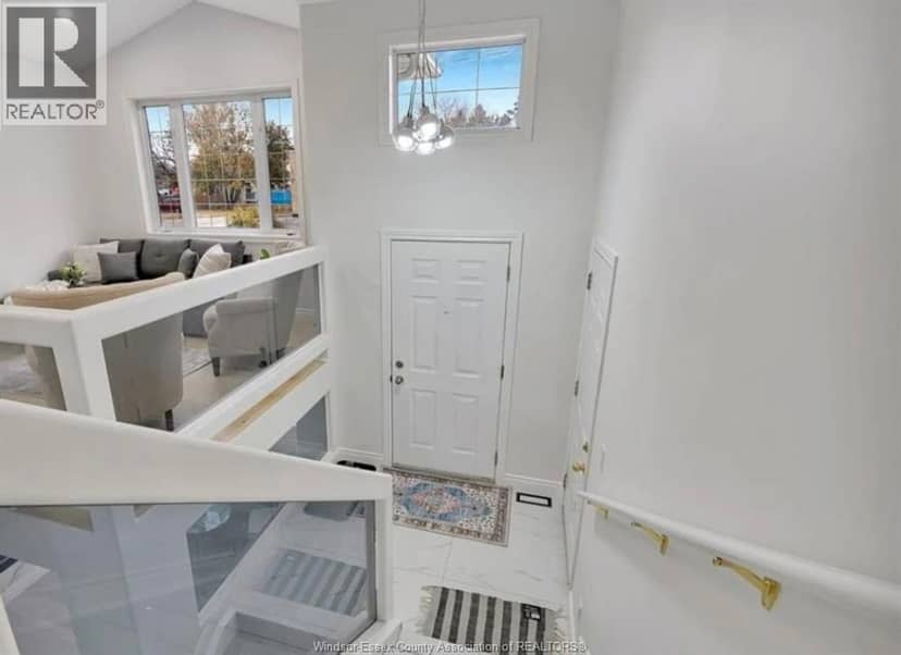 1443 Campbell Avenue — photo 3 of 35