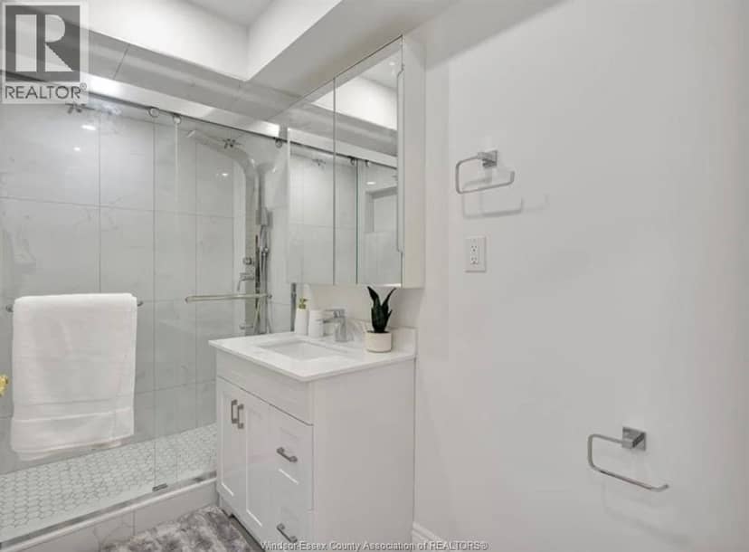 1443 Campbell Avenue — photo 11 of 35
