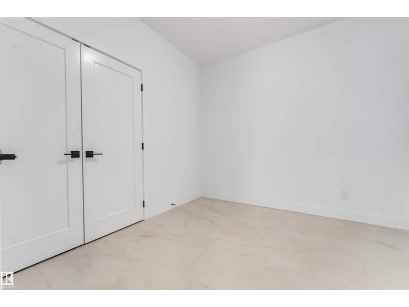 4651 17 AV SW SW, Edmonton, photo 7