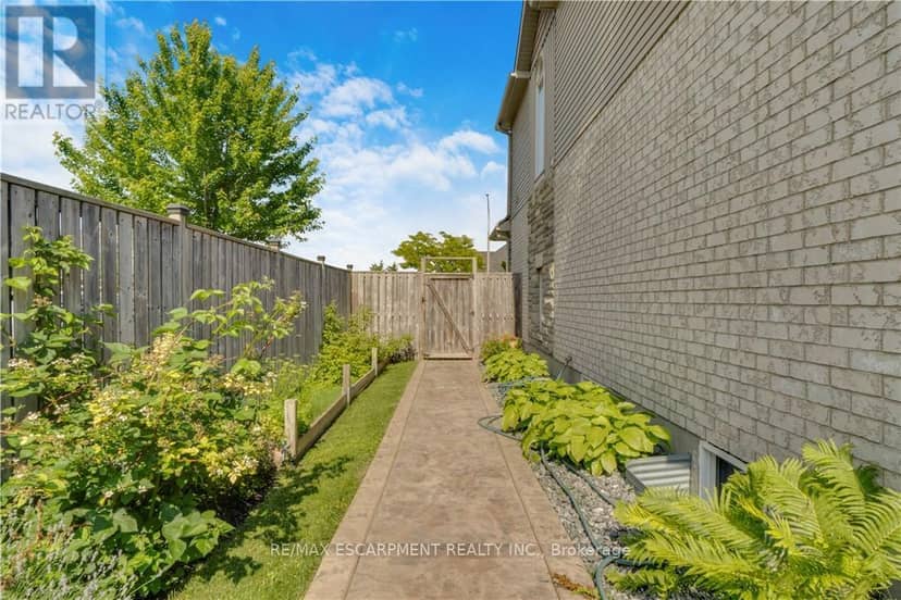 83 Frankfurt Street — photo 34 of 36