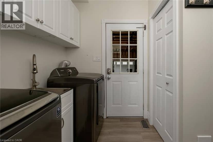 9343 Wellington Rd 22 — photo 12 of 40