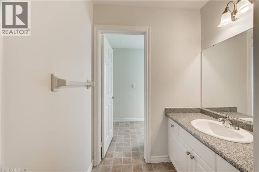600 SARNIA Road Unit# 43 — photo 12 of 34