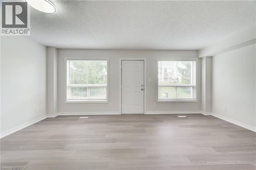 600 SARNIA Road Unit# 43 — photo 4 of 34