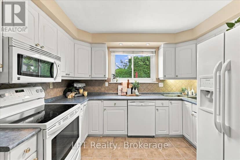 514 Oakwood Avenue — photo 15 of 40