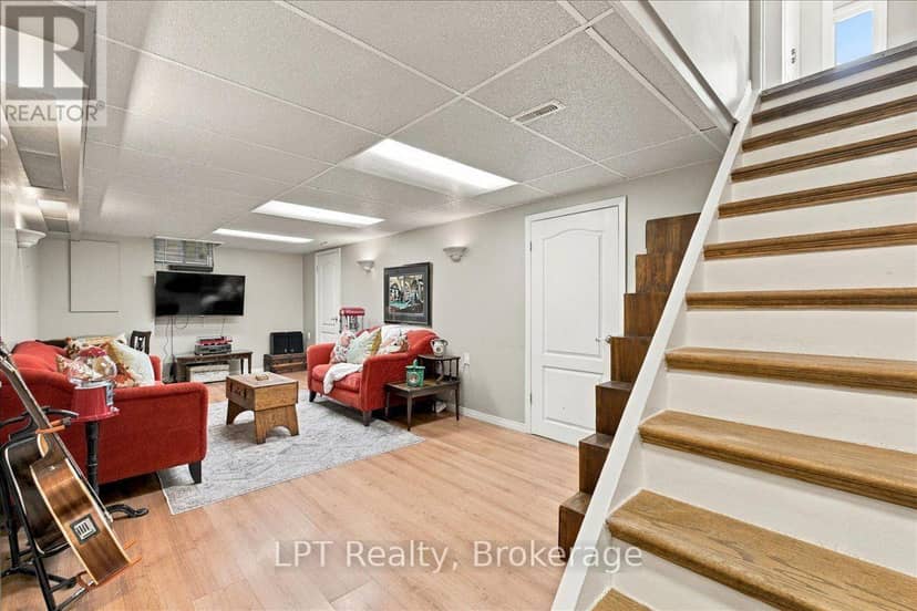 514 Oakwood Avenue — photo 33 of 40