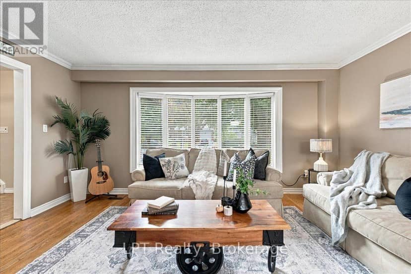 514 Oakwood Avenue — photo 9 of 40