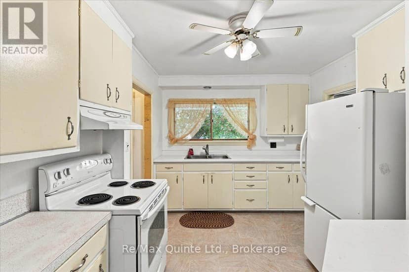 1B Rogers Street, Prince Edward County, photo 5
