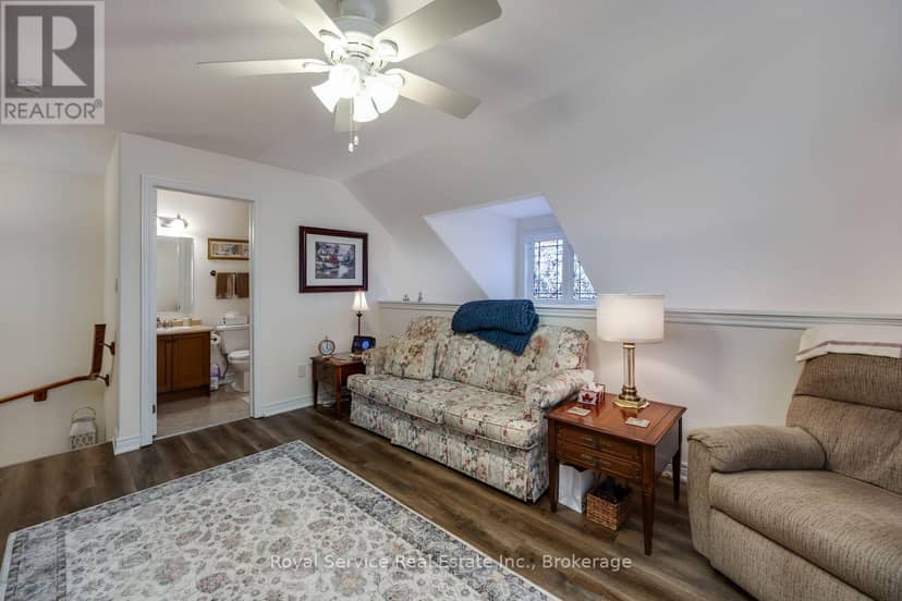 320 Strachan Street — photo 33 of 39