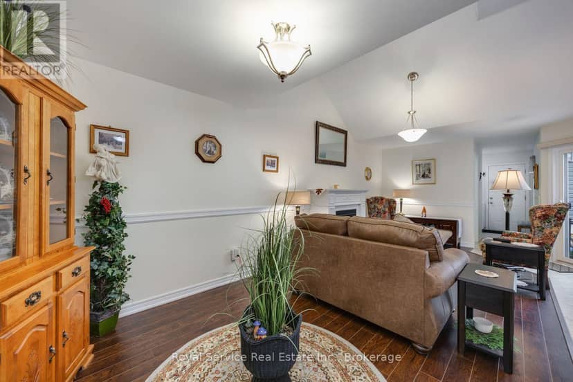 320 Strachan Street — photo 9 of 39