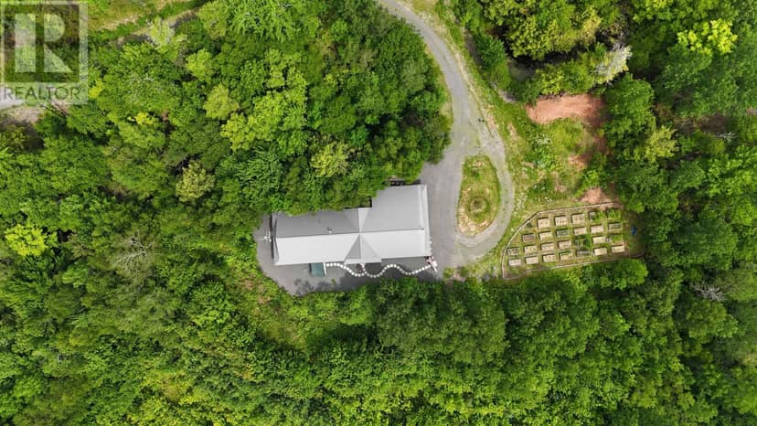 516 Burgess Mountain Road — photo 15 of 40
