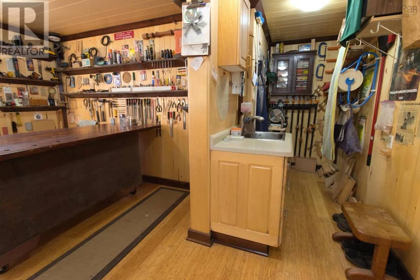 516 Burgess Mountain Road — photo 38 of 40