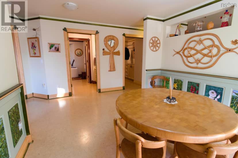 516 Burgess Mountain Road — photo 27 of 40
