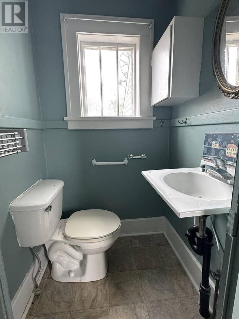 61 Lawrencetown Lane — photo 16 of 40