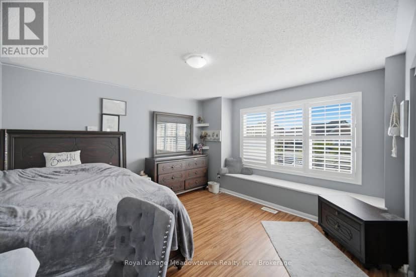 1406 Hearst Boulevard — photo 33 of 40