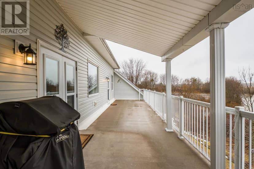 302 42 Bigelow Street — photo 35 of 40
