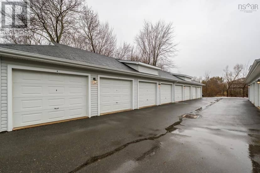 302 42 Bigelow Street — photo 38 of 40